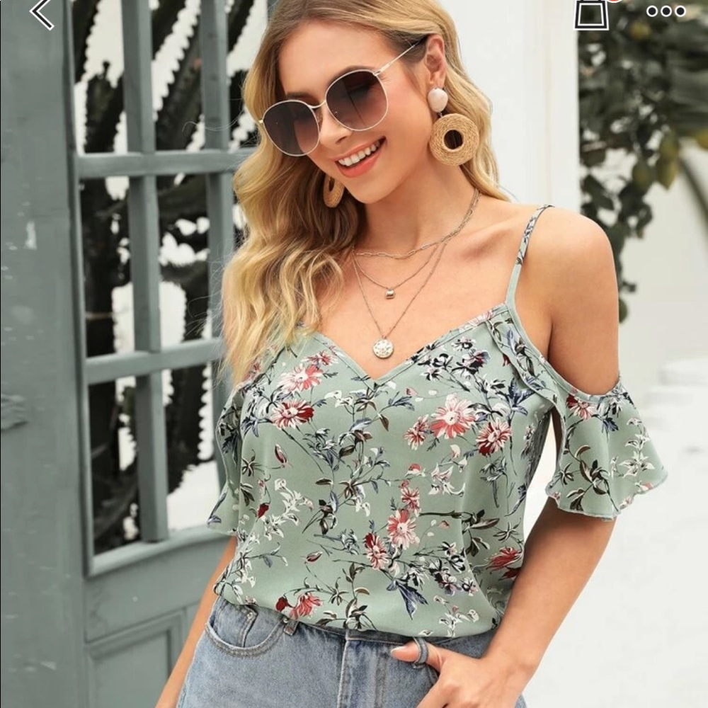 floral blouse